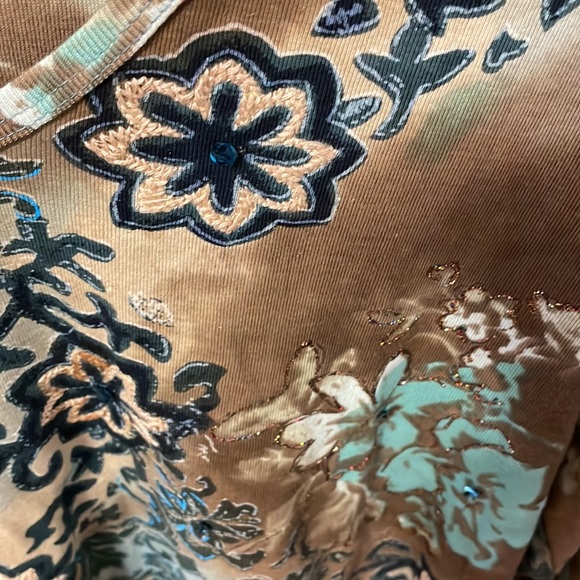 NEW Womens 3/4 sleeve v neck top. Size M Le Mieux Studio brand. Multi colour - Picture 4 of 11